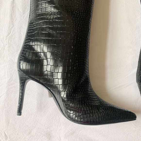 Schutz Maryana High Heel Leather Crocodile-Embossed Boot Black 7.5 - Picture 6 of 16